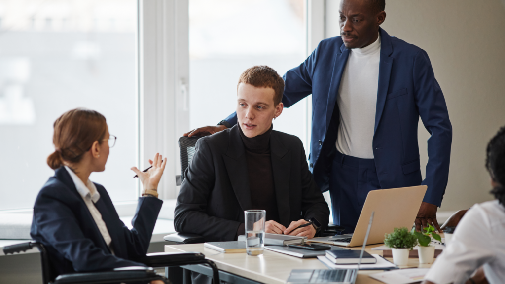 How to write meeting minutes correctly?